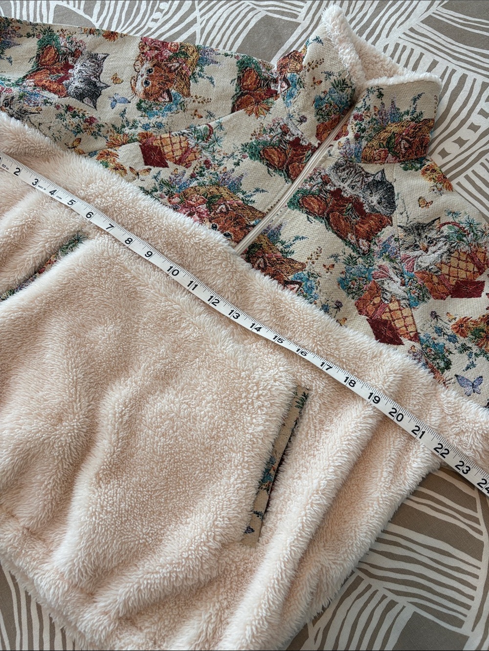 CIDER fleece collar floral cat sweatshirt 🐈 🐈‍⬛ 🐈 🐈‍⬛ 🐈 🐈‍⬛ 🐈 🐈‍⬛ - Picture 10 of 10